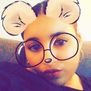 Meet your Posher, Alexis